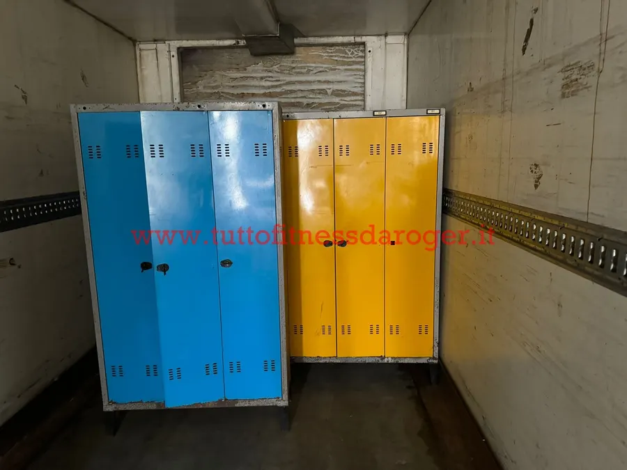 armadietti di ferro a 3 ante
