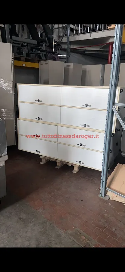 armadietti in legno a 4 ante colore bianco