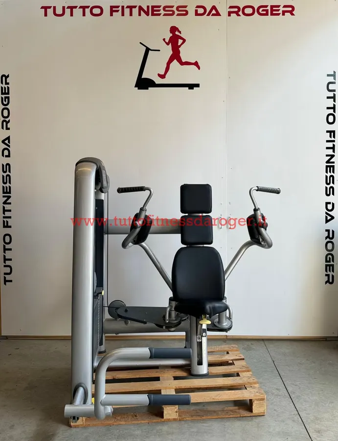 Pectoral Linea selection Technogym