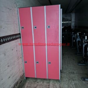 armadietti rosa in alluminio rivestito di hlp innifugo