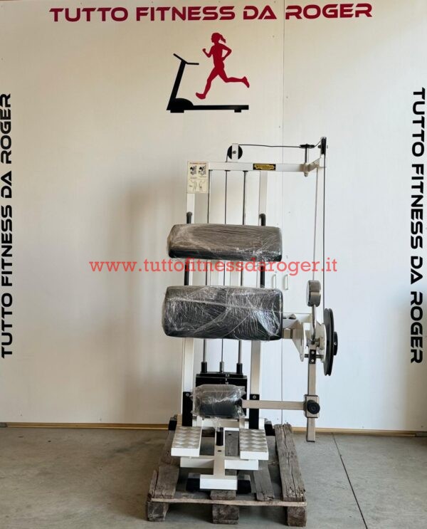 Standing Leg Curl Technogym serie Lux
