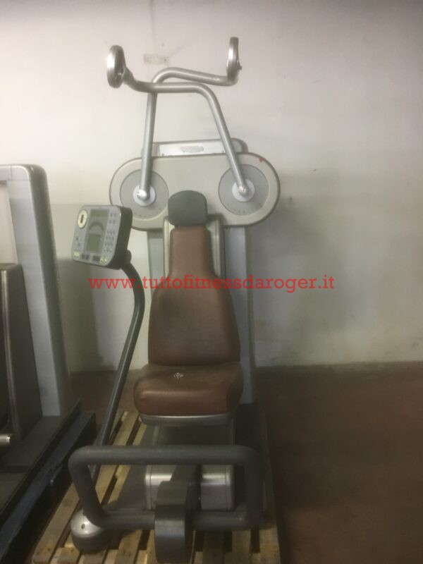 Vertical Traction Technogym linea Biostrength